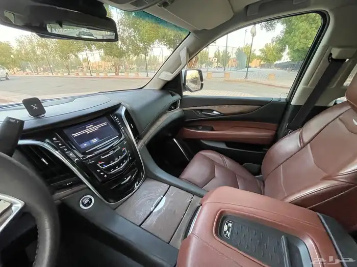 كاديلاك إسكاليد 2016 فل سعودي 9