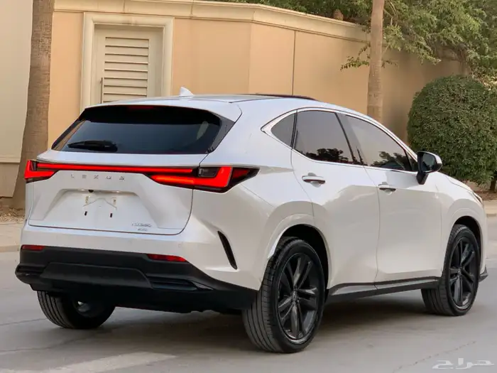 لكزس NX350 موديل 2022 بحالة الوكاله ممشى 60 الف 10