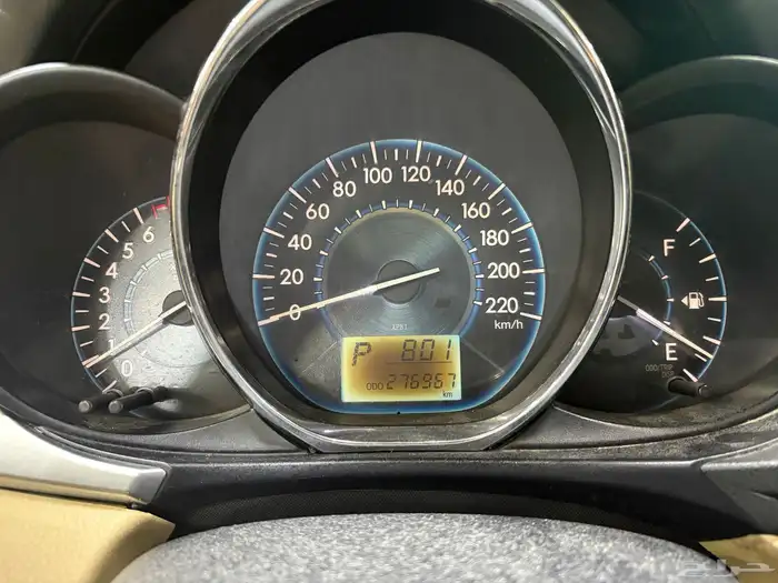 للبيع تويوتا يارس 2015   استخدام مالك واحد فقط 11