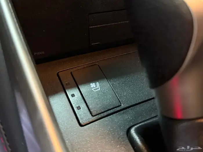 لكزس - IS اف سبورت - 2016 ( بحالة ممتازة ) 12