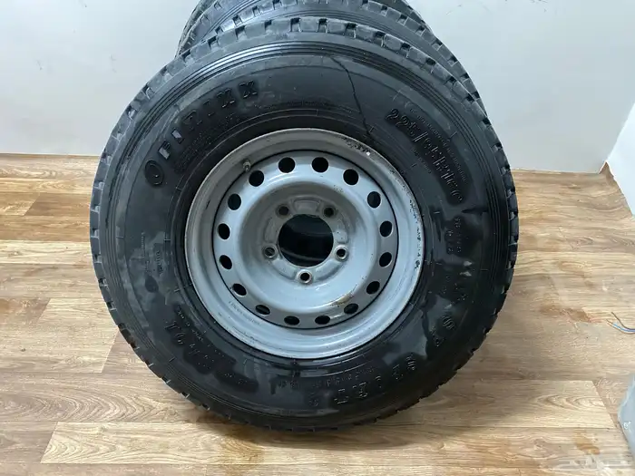 للبيع الجنوط والكفرات 1