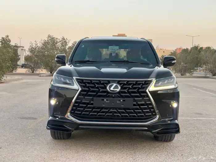 لكزس LX 2016 بلاك اديشن 3