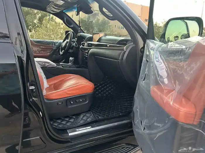 لكزس LX 2016 بلاك اديشن 28