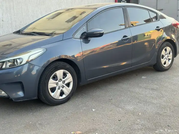 كيا سيراتو 2017 للبيع 4