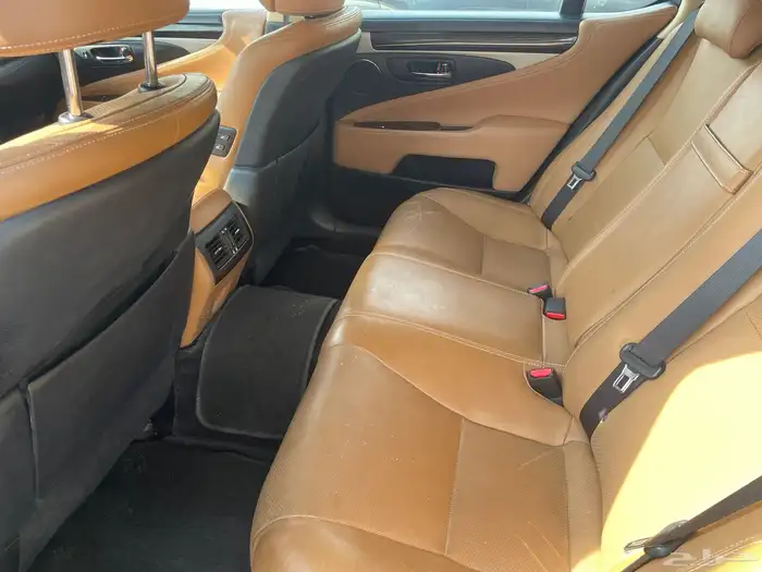 لكزس LS460 2014 نظيف 10