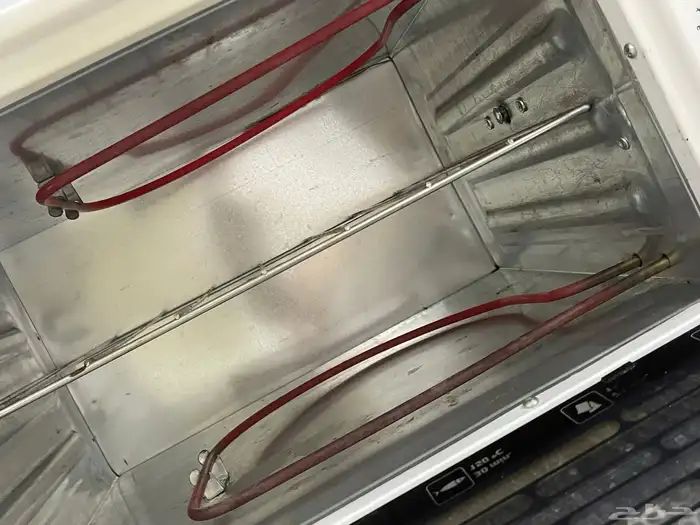 فرن كهربائي نظيف وشغال فوق تحت ع الشرط بسعر100 ريال 4