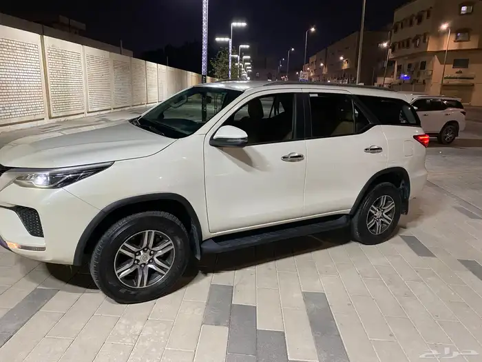 تويوتا فورتشنر 2022 GX مع دبل (4 سلندر) 3