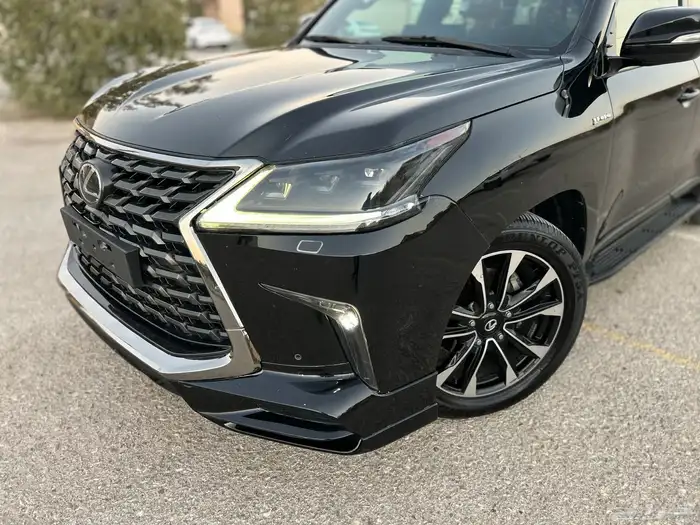 لكزس LX 2016 بلاك اديشن 21