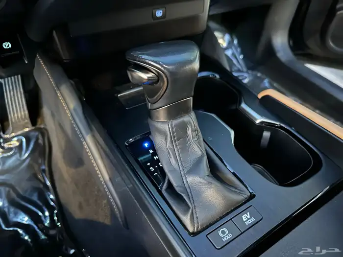 لكزس ES300 2023 سعودي 14