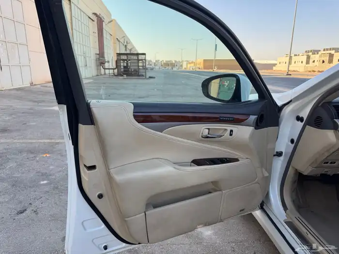 للبيع لكزس ال اس 460 لارج 16