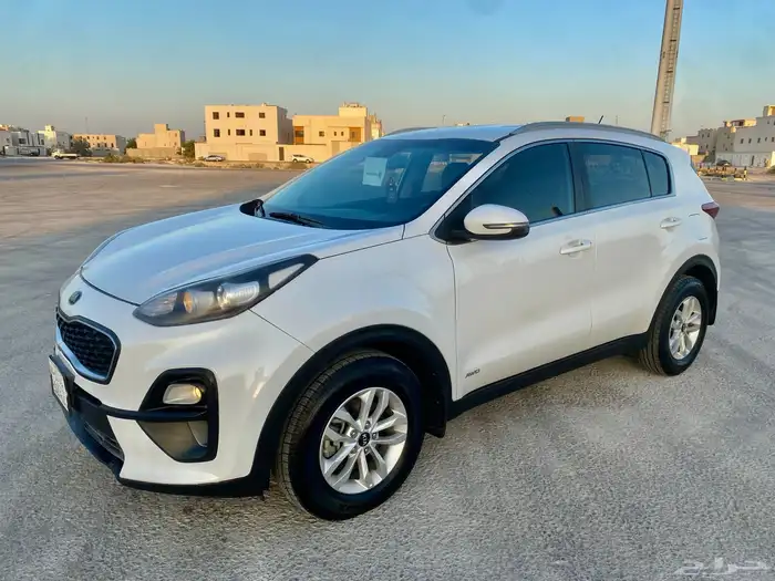 كيا سبورتاج ابيض 1