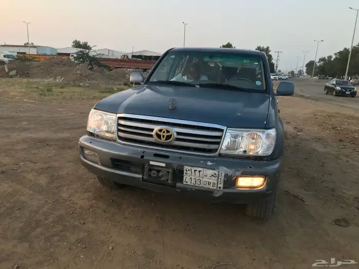 لاند كروزر 2005 نظيف للبيع تشليح 2