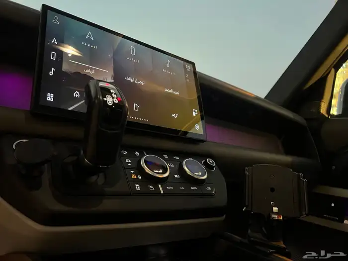 110ديفندر 2020نظيف 42