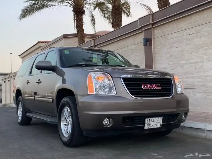 جمس يوكن 2014 مخزن بحاله الجديد ماشاء الله 12