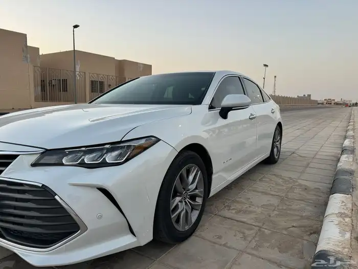 للبيع افالون 2022 XLE 3