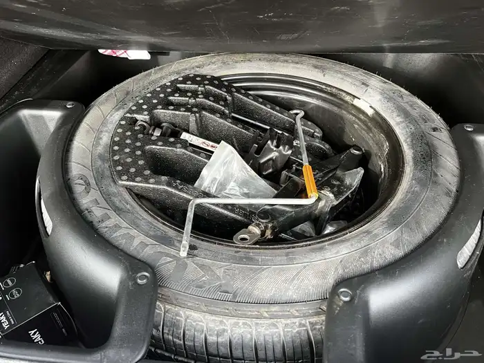 جيب جيراند شروكيSRT 2013 15