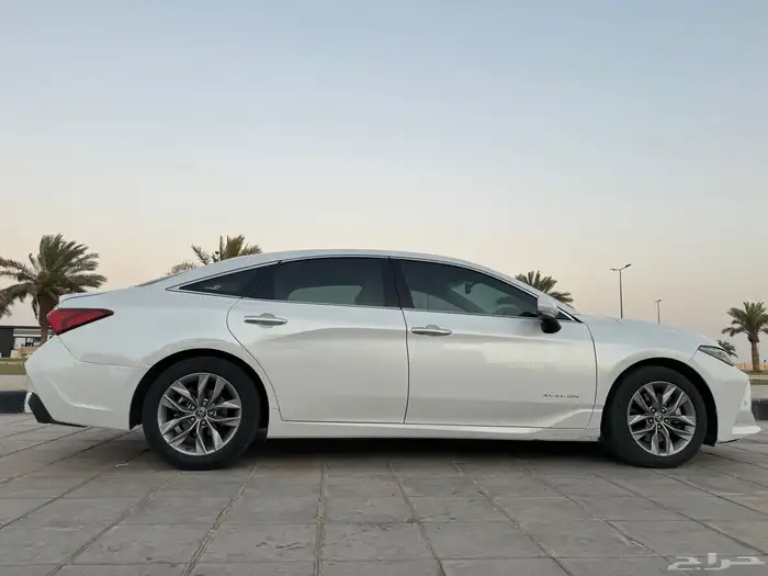 للبيع افالون 2022 XLE 0