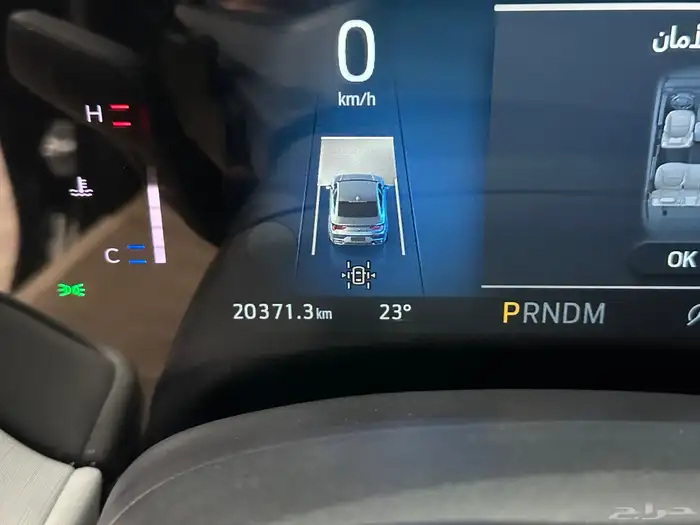 فورد تورس تيتانيوم موديل 2025 فل كامل شبه جديده 23