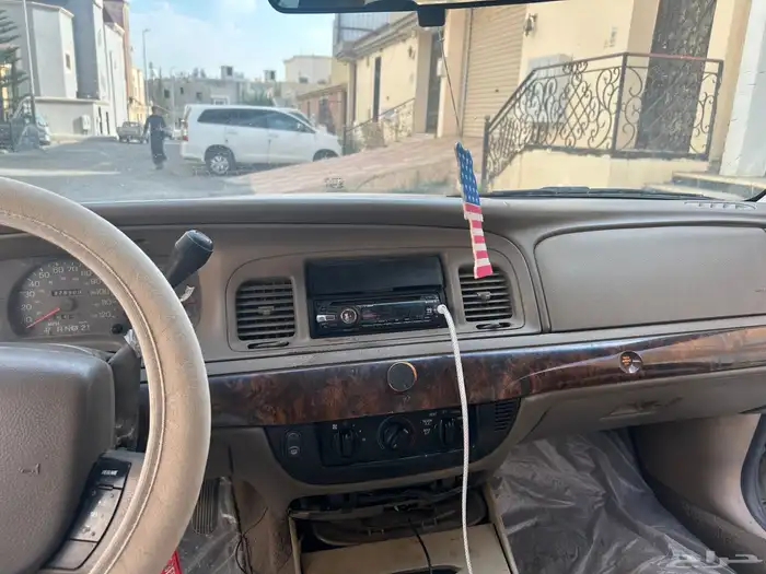 فورد جراند ماركيز 8