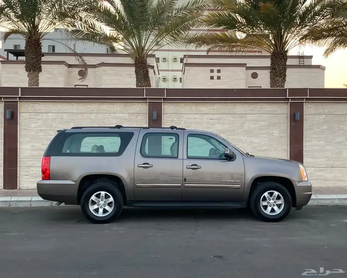 جمس يوكن 2014 مخزن بحاله الجديد ماشاء الله 15