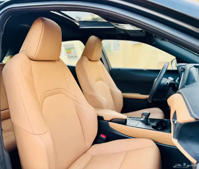 لكزس ((2024)UX300هايبرد فل كامل 6