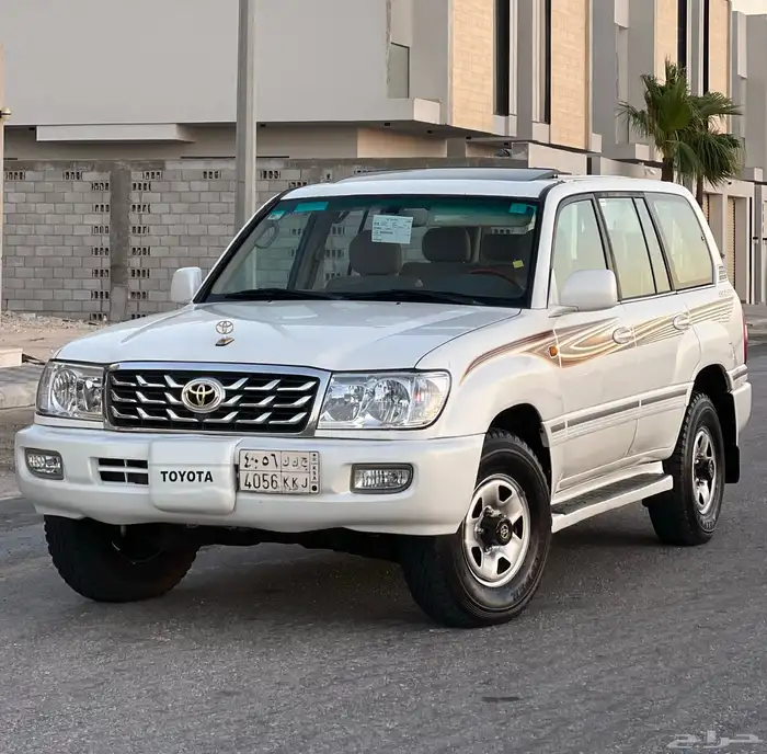 لاندكروزر GXR قير عادي فل كامل - 2007 8