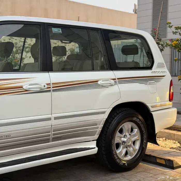 لاندكروزر GXR قير عادي سبير علاق - 2006 17