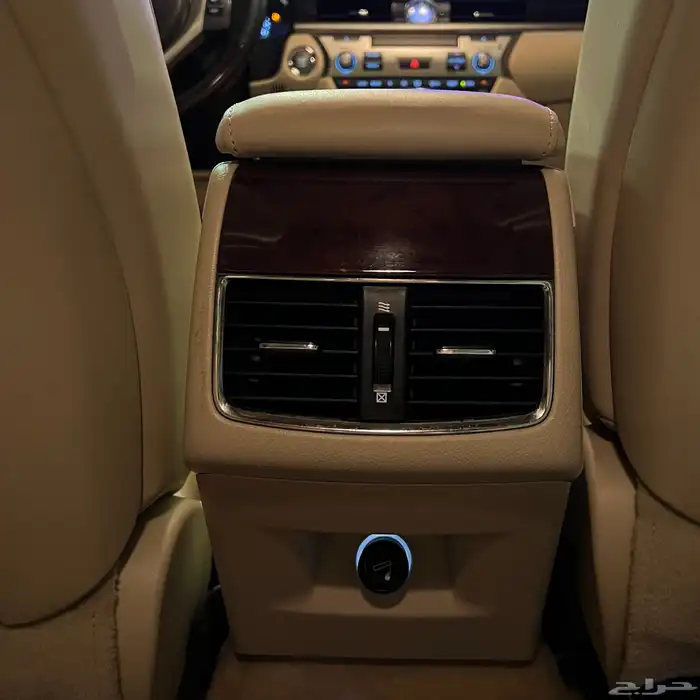 لكزس ES350 - CC 2014 بحالة الوكالة . 38