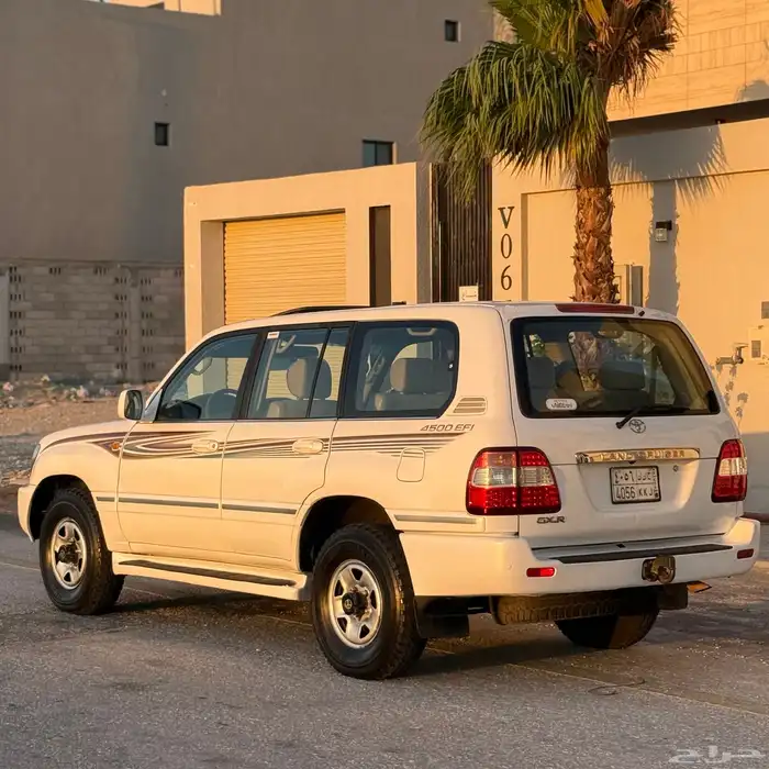 لاندكروزر GXR قير عادي فل كامل - 2007 0