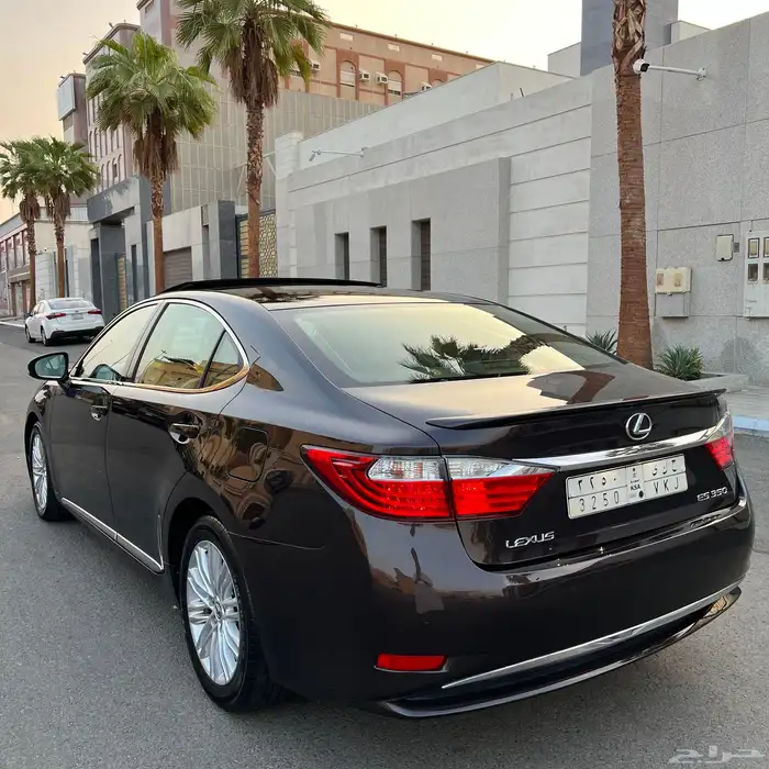 لكزس ES350 - DD 2015 مالك اول بحالة الوكالة . 9