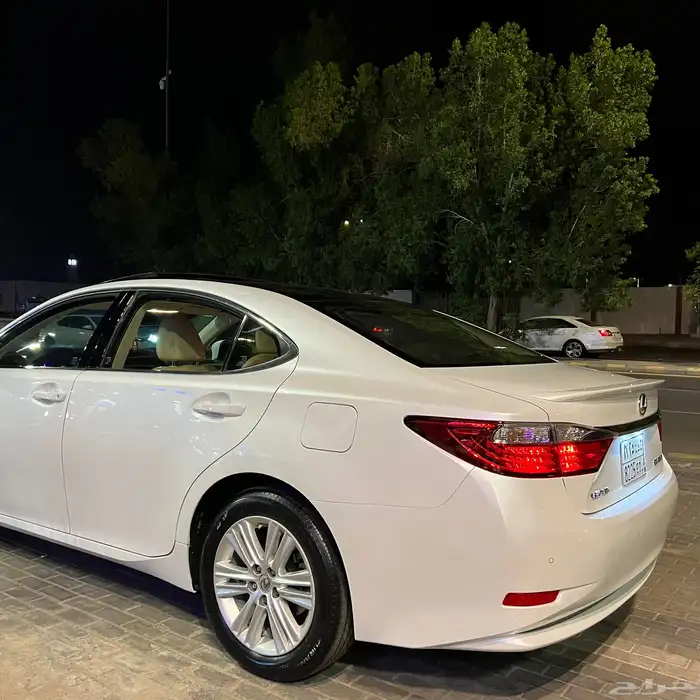 لكزس ES350 - CC 2014 بحالة الوكالة . 7