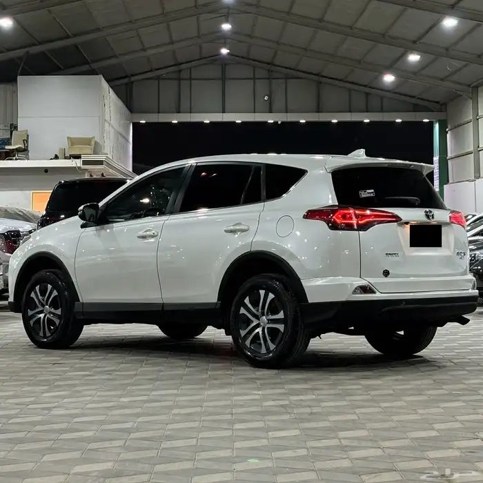 تايوتا راف فور RA4 2018 دبل نص فل 3