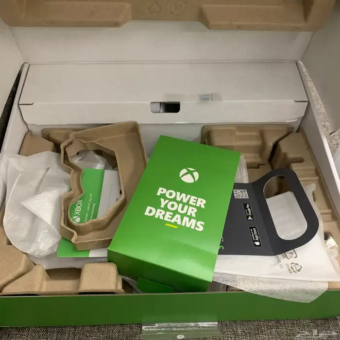 اكس بوكس سيريس اس نظيف الطايف مع لعبة ارك رايدرز وشهر اشتراك 5