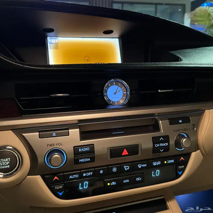 لكزس ES350 - CC 2014 بحالة الوكالة . 44