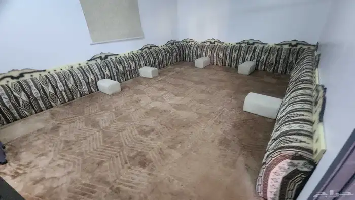 موقع الاعلان الذيبية مساند ظهر وفرشة 6 4 م نظيفة للبيع 3