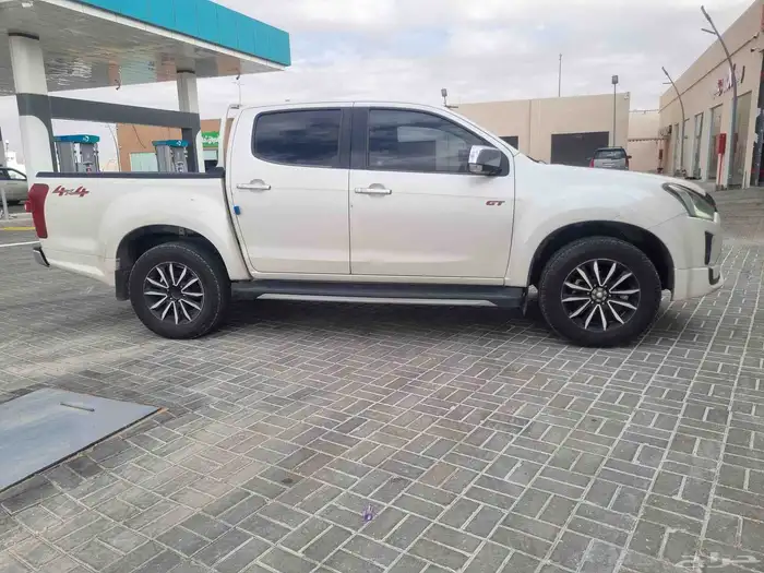 ايسوزو ديماكس GT 2020 8