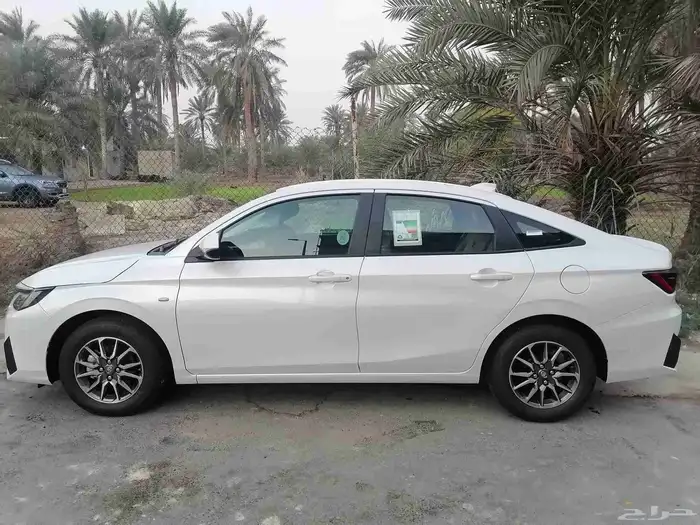 تويوتا يارس 2026 ليميتد عبد اللطيف جميل 9