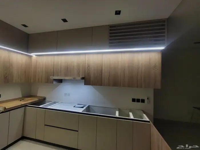 مطبخ خشب معا المنيوم غني   التعريف 3