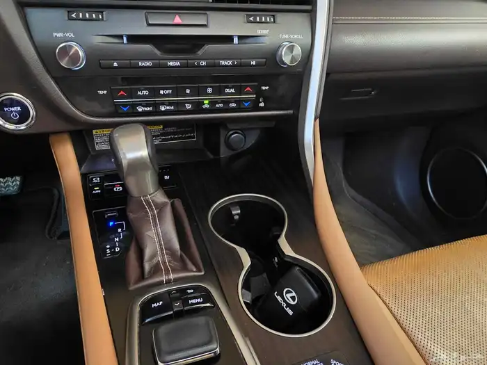 لكزس Rx 450h 2019 39