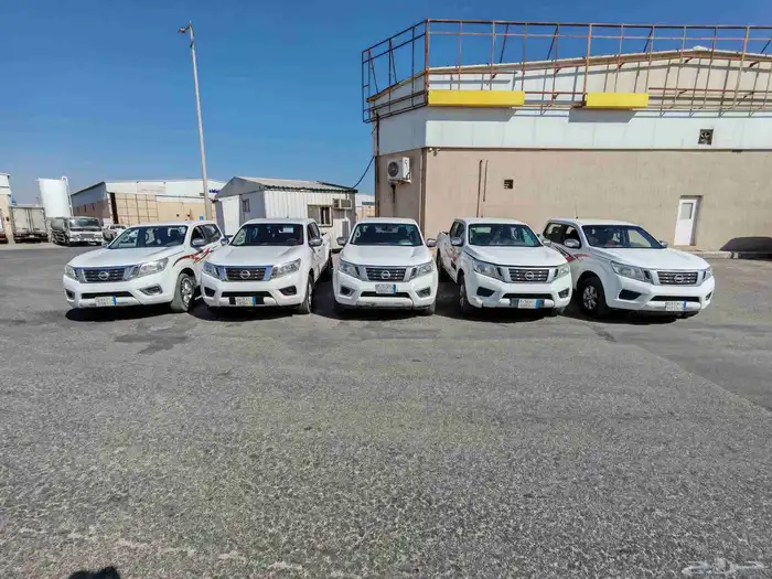 نيسان نافارا 2017 0