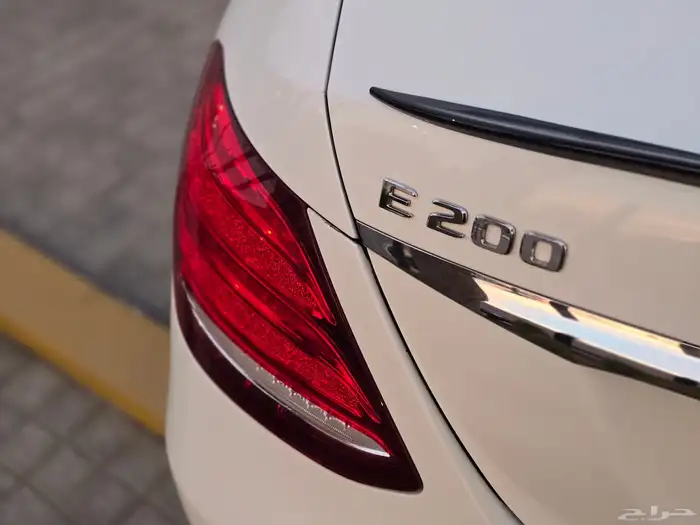 مرسيدس E-Class 4