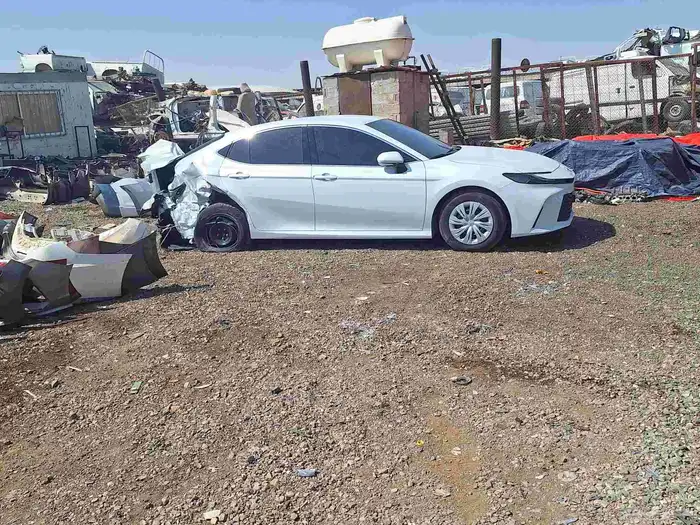 تشليح الحاير قطع غيار كامري من مديل 2018الى2025 3