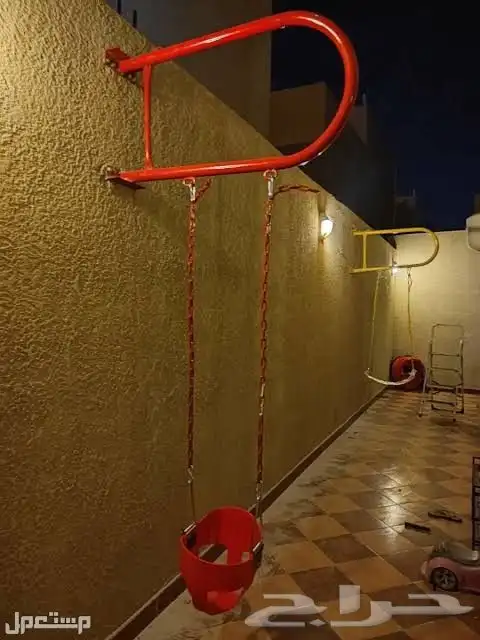 مراجيح جدارية طاولات وكراسي 7