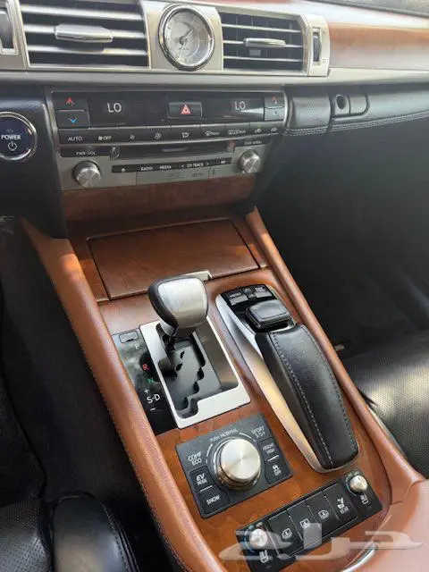 لكزس LS600 هايبرد ماشيه 49الف فقط بدي وكالة 2016 8