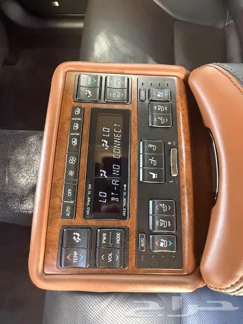 لكزس LS600 هايبرد ماشيه 49الف فقط بدي وكالة 2016 20