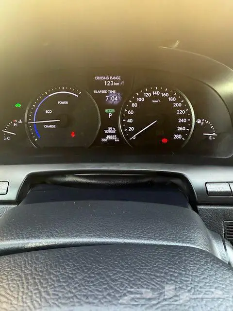 لكزس LS600 هايبرد ماشيه 49الف فقط بدي وكالة 2016 29