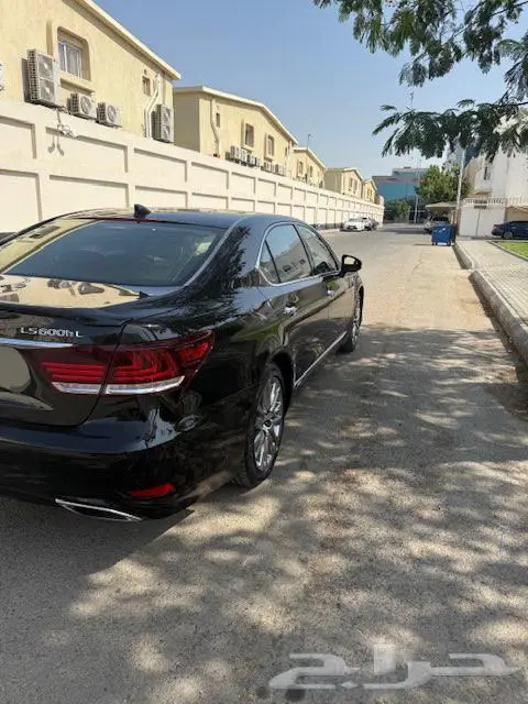لكزس LS600 هايبرد ماشيه 49الف فقط بدي وكالة 2016 4