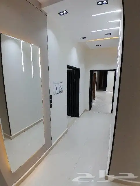 للبيع شقه دور ثاني مصعد راكب جاهز تشطيب راقي حي الموسي550الف 4