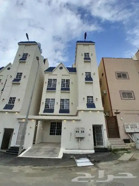 للبيع شقه دور ثاني مصعد راكب جاهز تشطيب راقي حي الموسي550الف 0