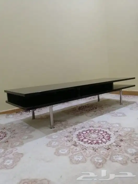 طاولة تلفزيون من ايكيا 2